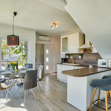 Amy Nyaraló Maslenica