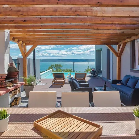 בית נופש Amy *