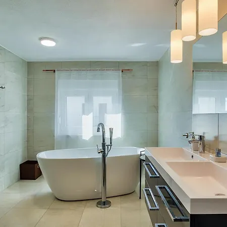 Amy * מסלניקה